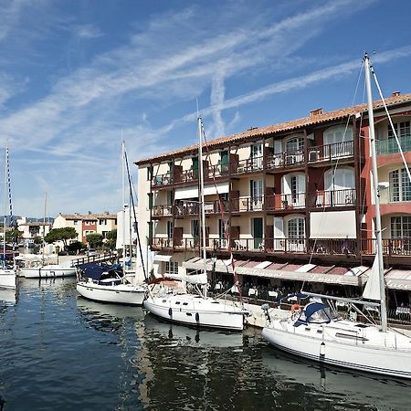 Le Suffren Hotel Grimaud Oda fotoğraf