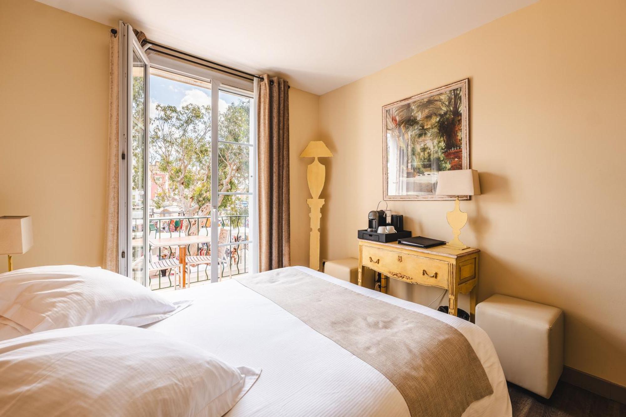 Le Suffren Hotel Grimaud Dış mekan fotoğraf