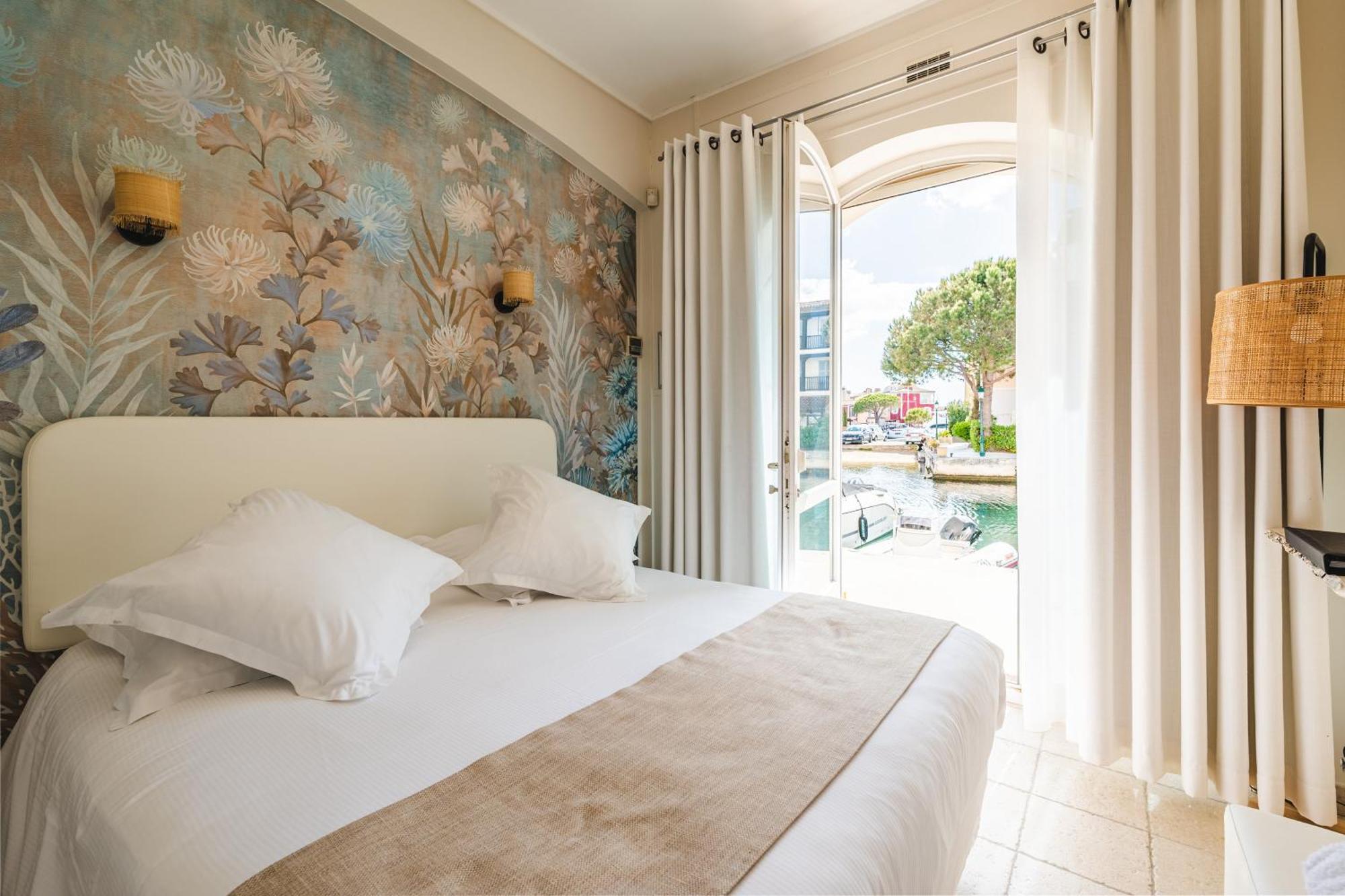 Le Suffren Hotel Grimaud Dış mekan fotoğraf