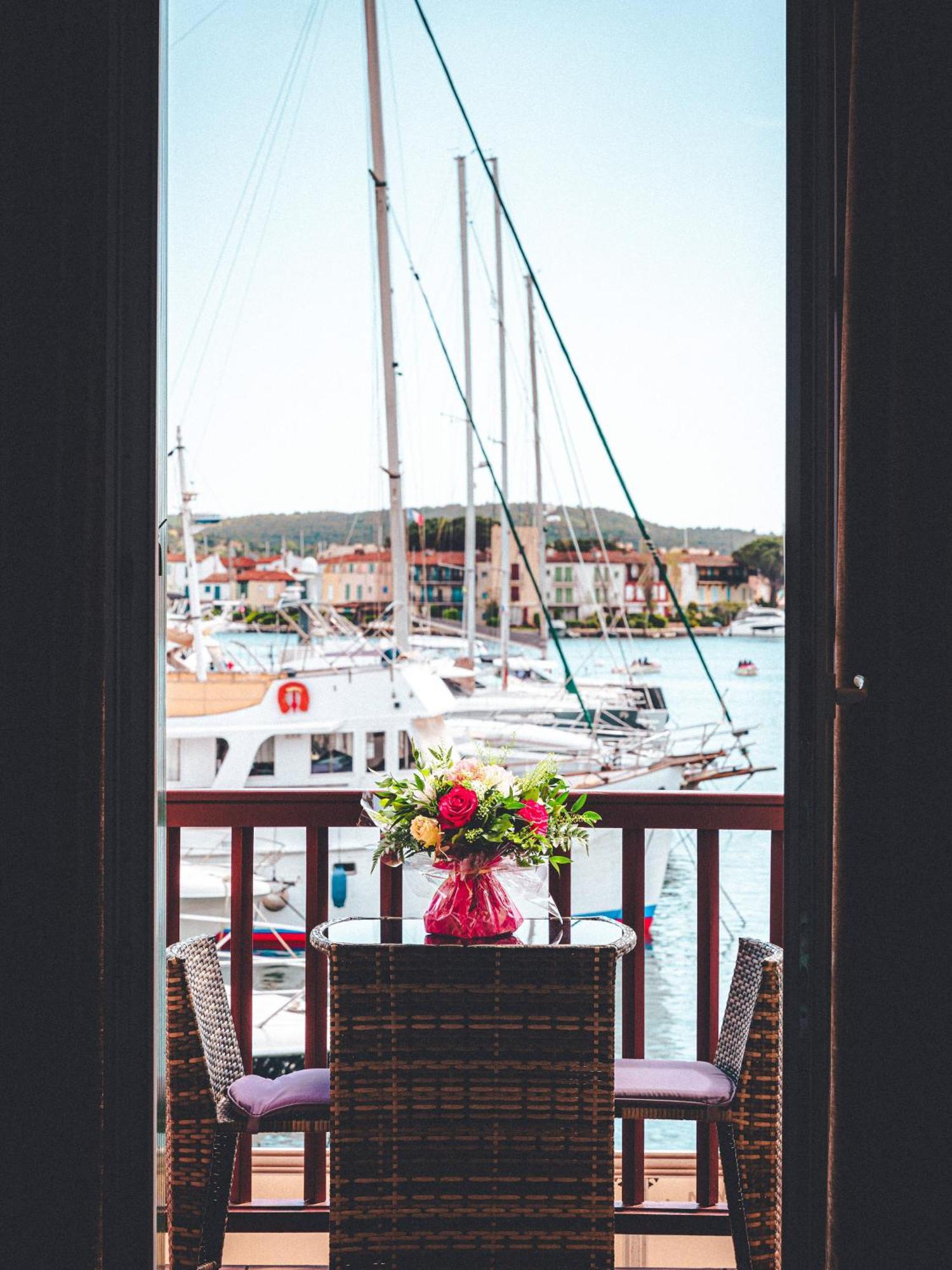 Le Suffren Hotel Grimaud Dış mekan fotoğraf
